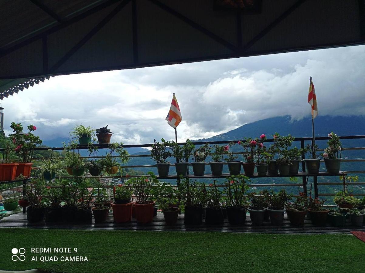 Esses House A Luxury Homestay And Service Apartment Gangtok Bagian luar foto